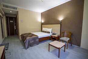 HALLEY OTEL