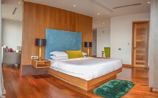 Broadwalk Residency
