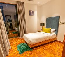 Broadwalk Residency
