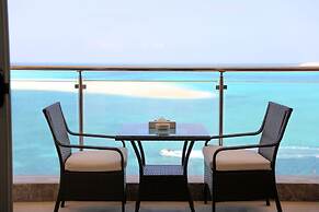 Triumph White Sands