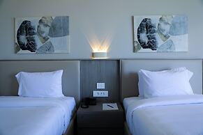 Triumph White Sands