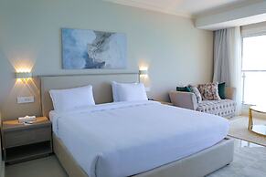 Triumph White Sands