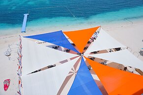 Triumph White Sands