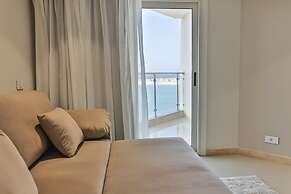 Triumph White Sands