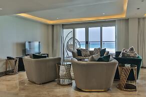 Triumph White Sands