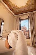 Eight Venezia
