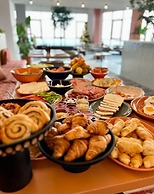 WorkNomads LAB Hotel-Coliving & Coworking