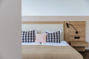 WorkNomads LAB Hotel-Coliving & Coworking