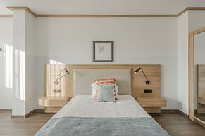 WorkNomads LAB Hotel-Coliving & Coworking