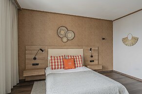 WorkNomads LAB Hotel-Coliving & Coworking