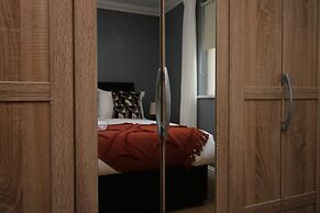 The Nook by Tŷ SA