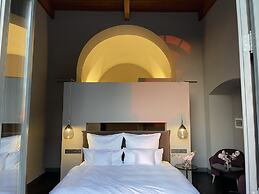 SA Suites