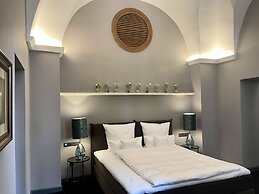 SA Suites