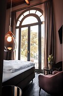 SA Suites