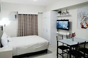 Outdoor Pool Studio Sleeps 2 - Tv, Aircon