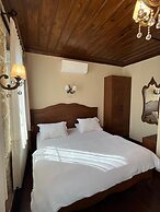 Dionysos 1789 Boutique Hotel