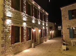 Dionysos 1789 Boutique Hotel