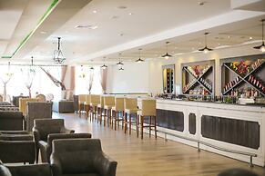 Hotel Marabout - Families and Couples Only