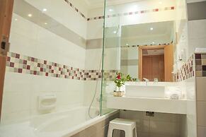 Hotel Marabout - Families and Couples Only