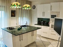Erania Rooms & Apartments