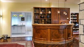Erania Rooms & Apartments