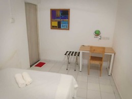 Natol Budget Homestay Rock Road