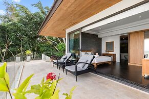 Villa Firefly