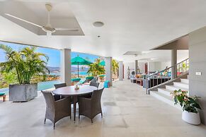 Villa Firefly