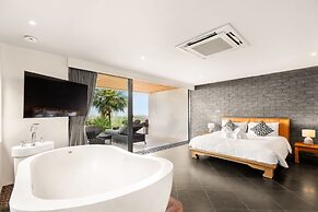 Villa Firefly