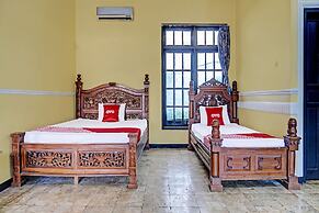 SPOT ON 91798 Hotel Grand Mutiara