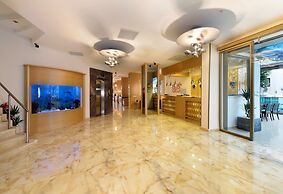 Aurasia Design Hotel
