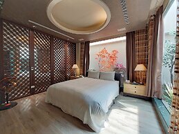 ELYSEES MOTEL