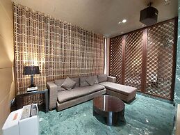 ELYSEES MOTEL