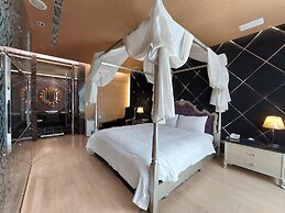ELYSEES MOTEL