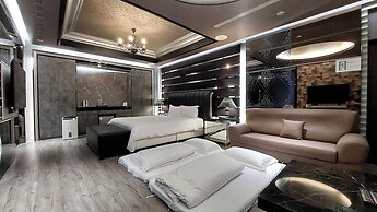 ELYSEES MOTEL