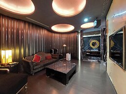 ELYSEES MOTEL