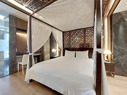ELYSEES MOTEL