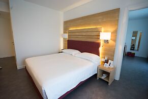 PM Hotel