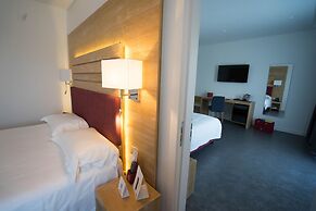 PM Hotel