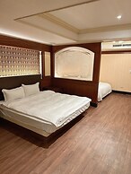 Duke Business Hotel