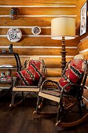 Salmon Falls Resort