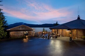 Salmon Falls Resort