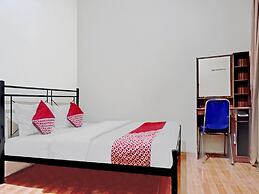 Hotel O Lily House
