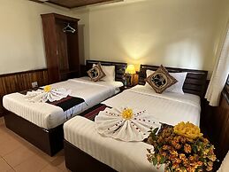 Villa Alounsavath Mekong Riverside