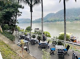 Villa Alounsavath Mekong Riverside