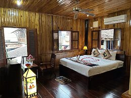 Villa Alounsavath Mekong Riverside