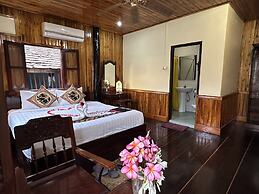 Villa Alounsavath Mekong Riverside