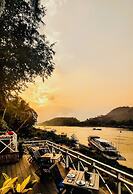 Villa Alounsavath Mekong Riverside