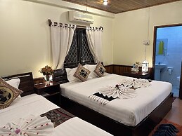 Villa Alounsavath Mekong Riverside