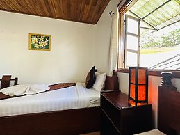 Villa Alounsavath Mekong Riverside